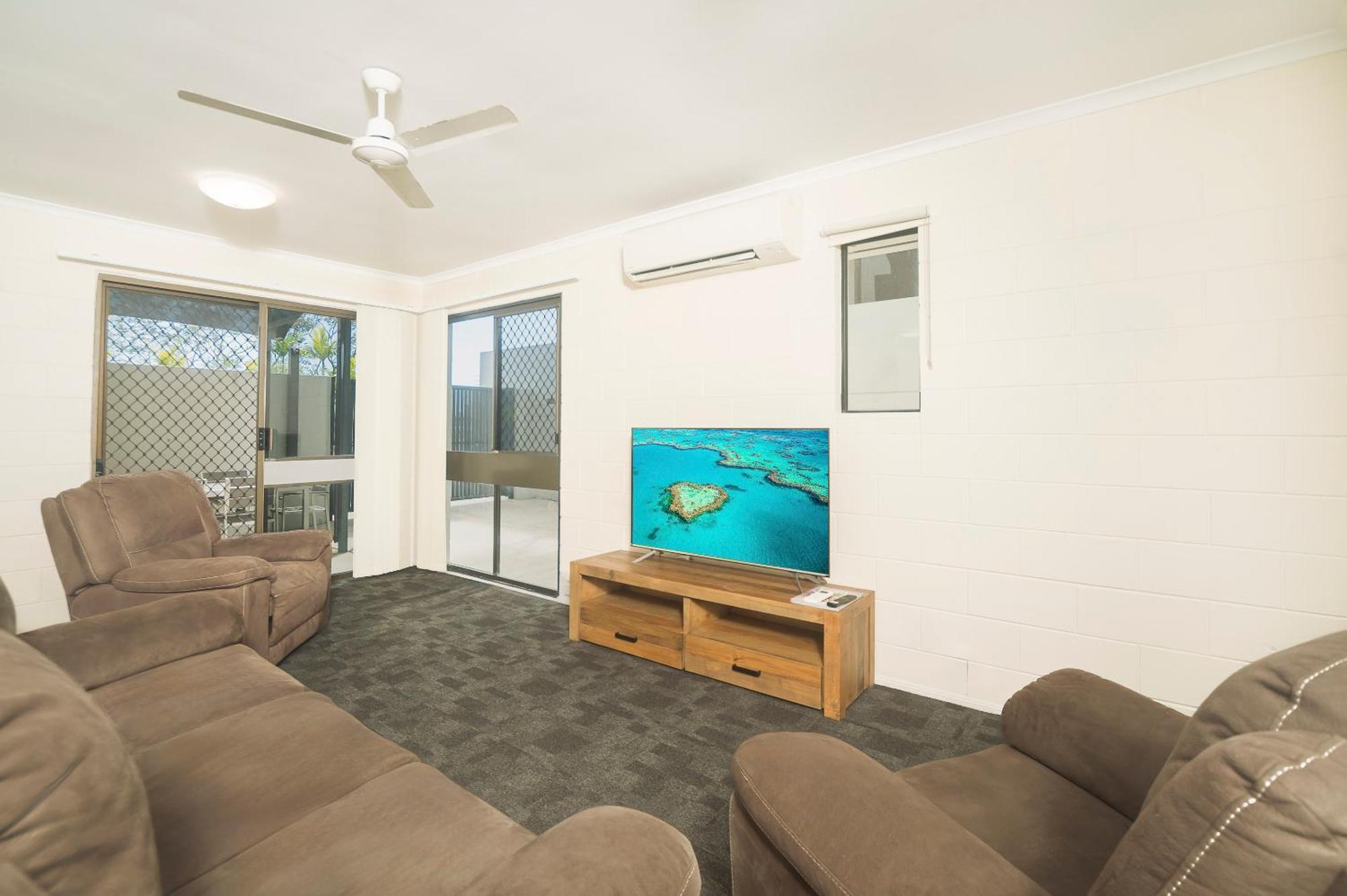 Reef Gateway Hotel Airlie Beach Esterno foto